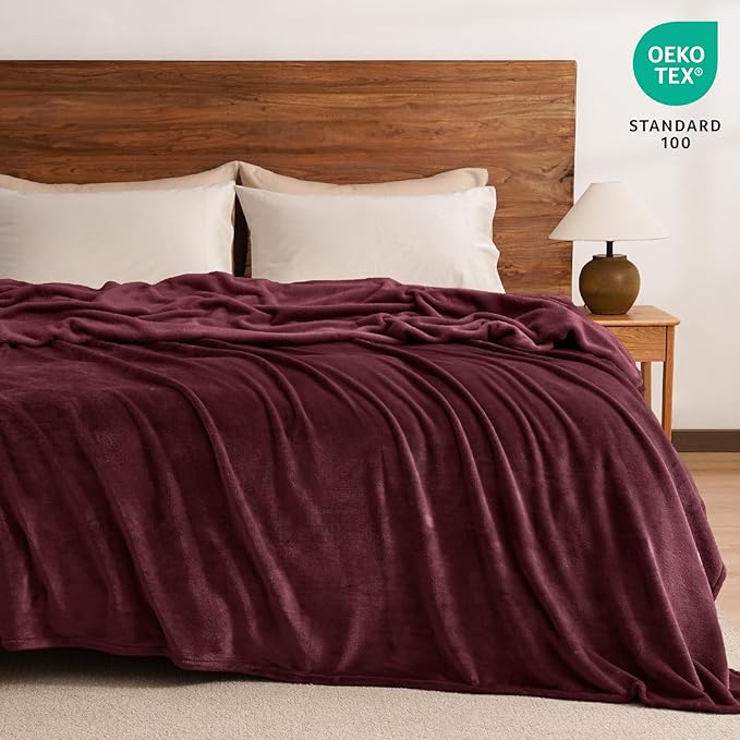PHF Ultra Soft Fleece Blanket Twin Size, No Shed No Pilling Luxury Plush Cozy 300GSM Lightweight Blanket for Bed, Couch, Chair, Sofa Suitable for All Season, 66" x 90", Wine Red/Burgundy