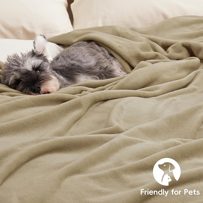 PHF Ultra Soft Fleece Blanket King Size, No Shed No Pilling Luxury Plush Cozy 300GSM Lightweight Blanket for Bed, Couch, Chair, Sofa Suitable for All Season, 108" x 90", Khaki