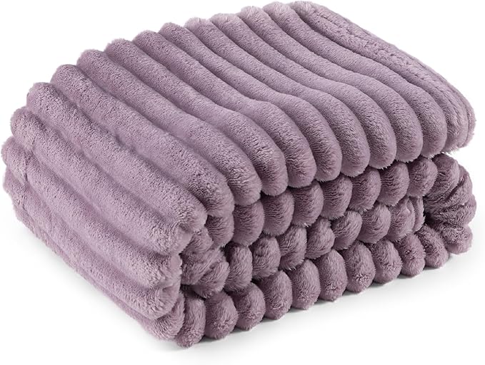 Bedsure GentleSoft Light Purple Twin Blanket for Bed - Cozy Soft Blankets for Women, Cute Large Throws for Girls, 66x90 Inches