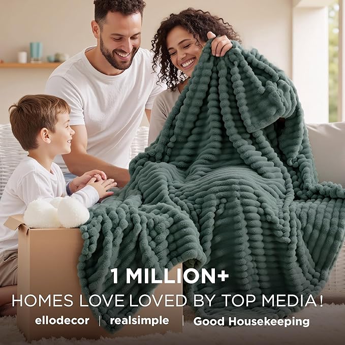 Bedsure GentleSoft Mallard Green Fleece Blanket for Couch - Cozy Soft Blankets for Women, Cute Small Throws for Girls, 50x70 Inches