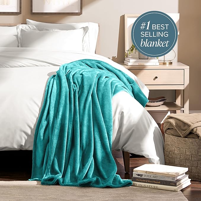 Bare Home Fleece Blanket - Twin/Twin Extra Long - Ultra-Soft Lightweight for Bed, Sofa, and Couch - Luxury Microplush - Cozy Warm Blanket (Twin/Twin XL, Emerald)