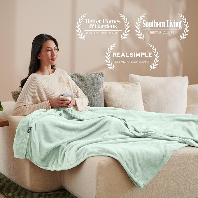 Bare Home Fleece Blanket - Full/Queen - Ultra-Soft Lightweight for Bed, Sofa, and Couch - Luxury Microplush - Cozy Warm Blanket (Full/Queen, Spring Mint)