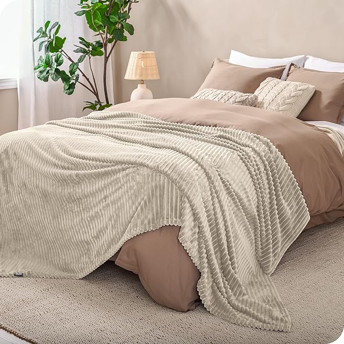 Bare Home Textured Fleece Blanket - Throw/Travel - Ultra-Soft Lightweight for Bed, Sofa, and Couch - Luxury Microplush - Cozy Warm Blanket (Throw, Ribbed Oyster)