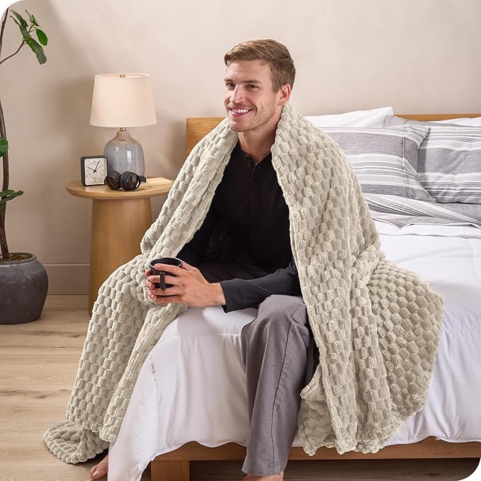 Bare Home Textured Fleece Blanket - Twin/Twin Extra Long - Ultra-Soft Lightweight for Bed, Sofa, and Couch - Luxury Microplush - Cozy Warm Blanket (Twin/Twin XL, Waffle Oyster)