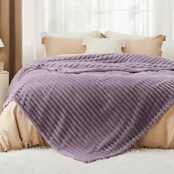 Bedsure GentleSoft Light Purple Full Blanket for Bed - Cozy Soft Blankets for Women, Cute Large Throws for Girls, 84x90 Inches